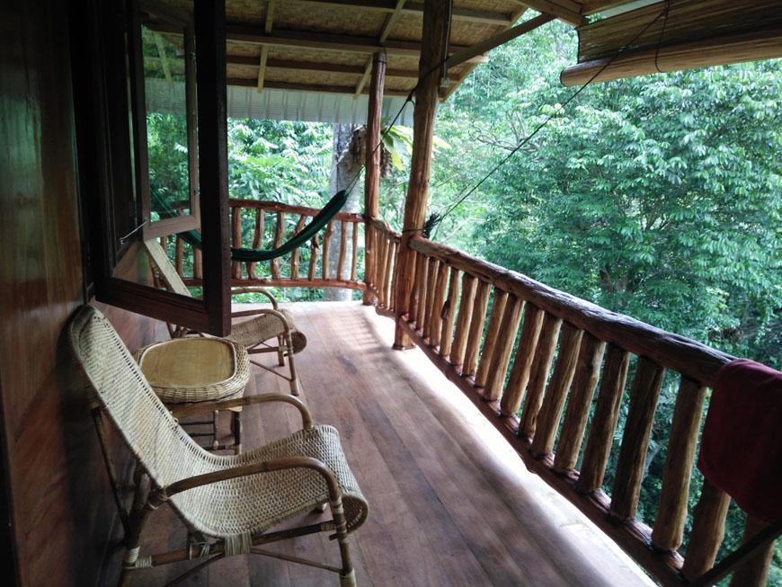 On The Rocks Bungalows, Restaurant And Jungle Trekking Tours Bukit Lawang Zewnętrze zdjęcie