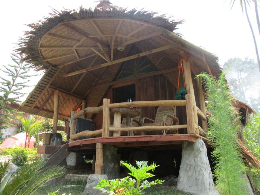 On The Rocks Bungalows, Restaurant And Jungle Trekking Tours Bukit Lawang Zewnętrze zdjęcie